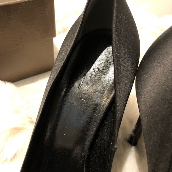 Gucci Clodine Crystal Satin Open Toe Pump - Picture 8 of 8